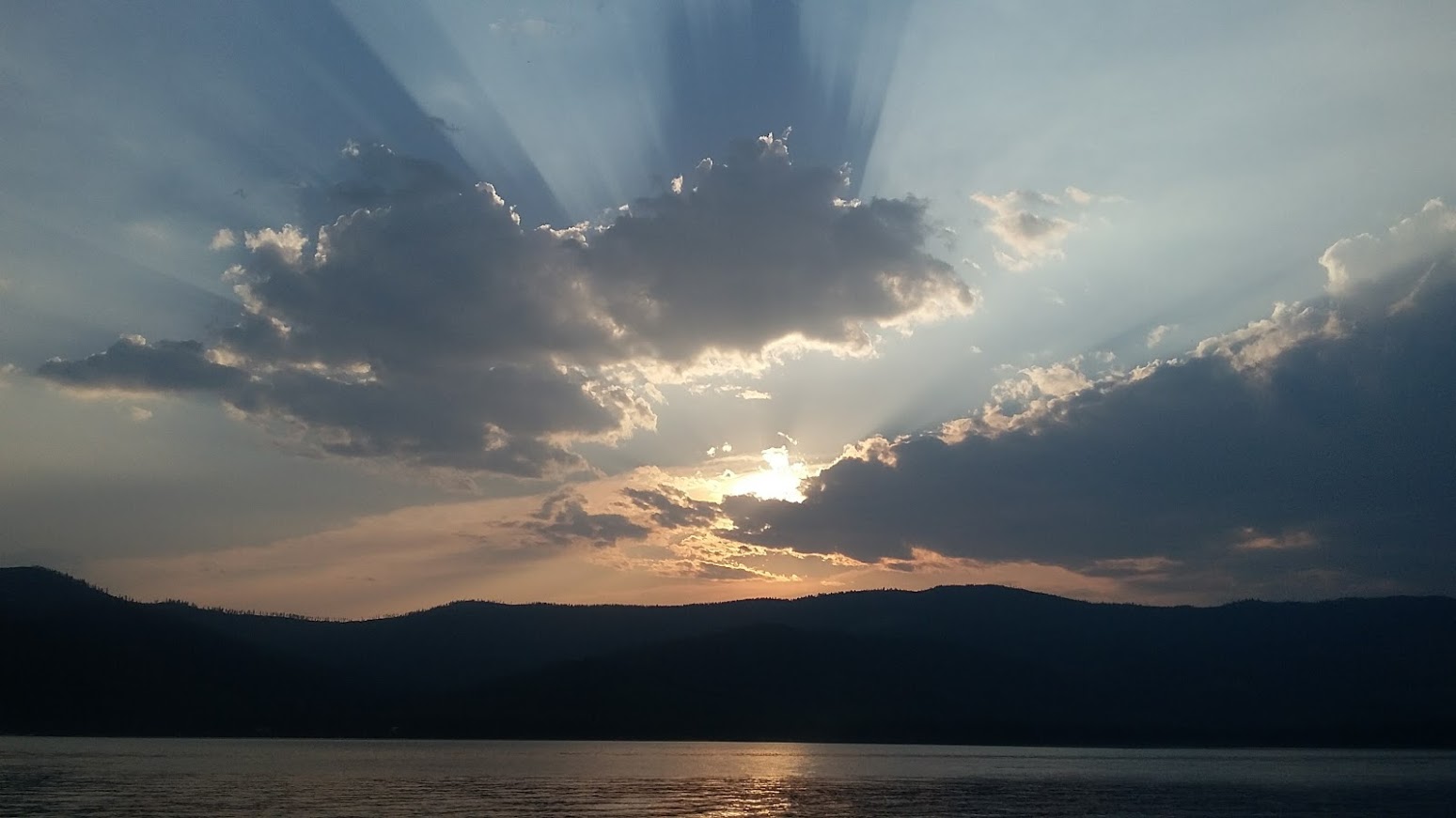 Devotional lake 4