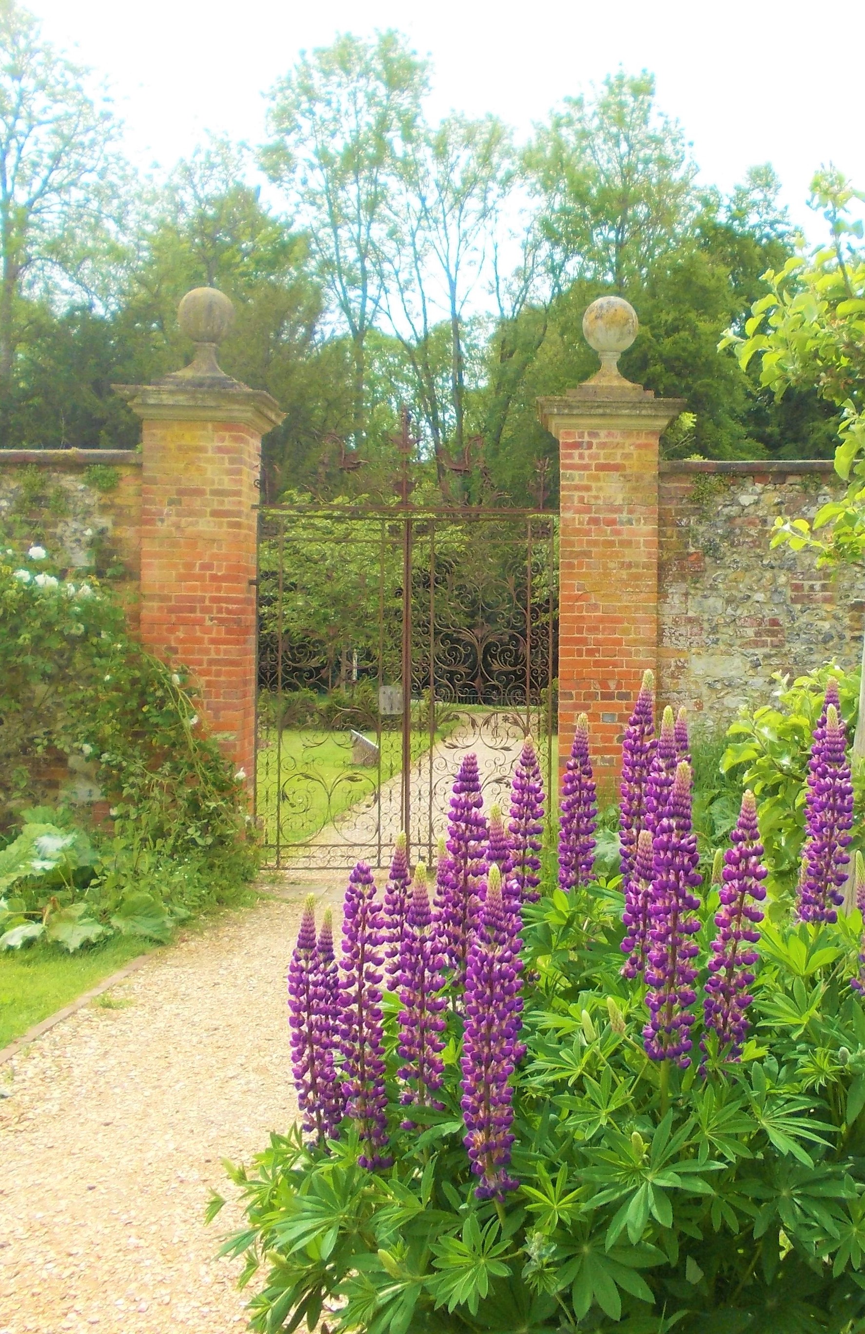 gate modified.jpg